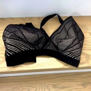 3 for 20$ Lululemon Awake to Lace bra in black